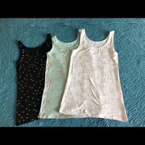 Tank top lot